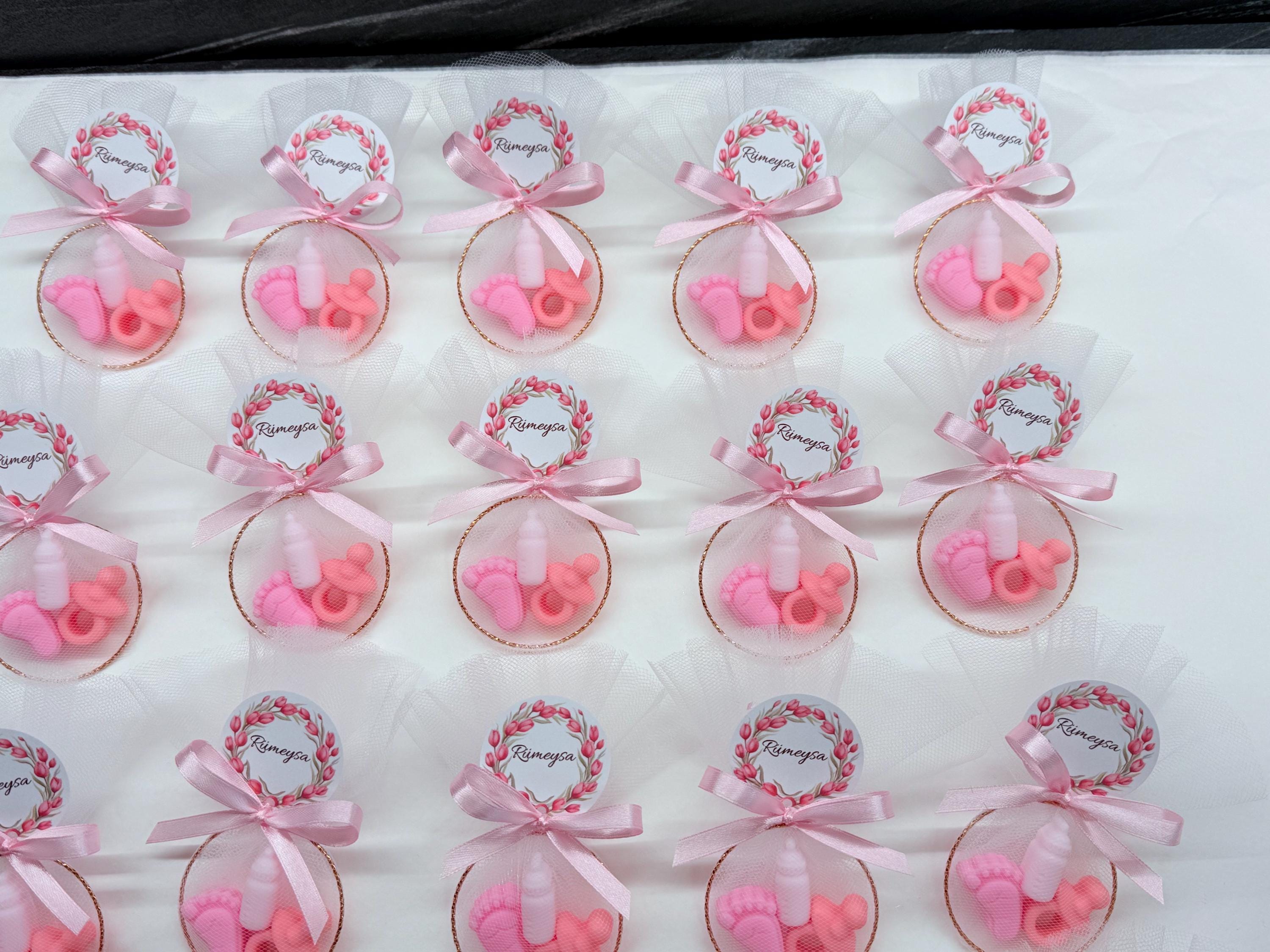 Mini savon "NAISSANCE" avec cercle, tulle et étiquette personnalisée