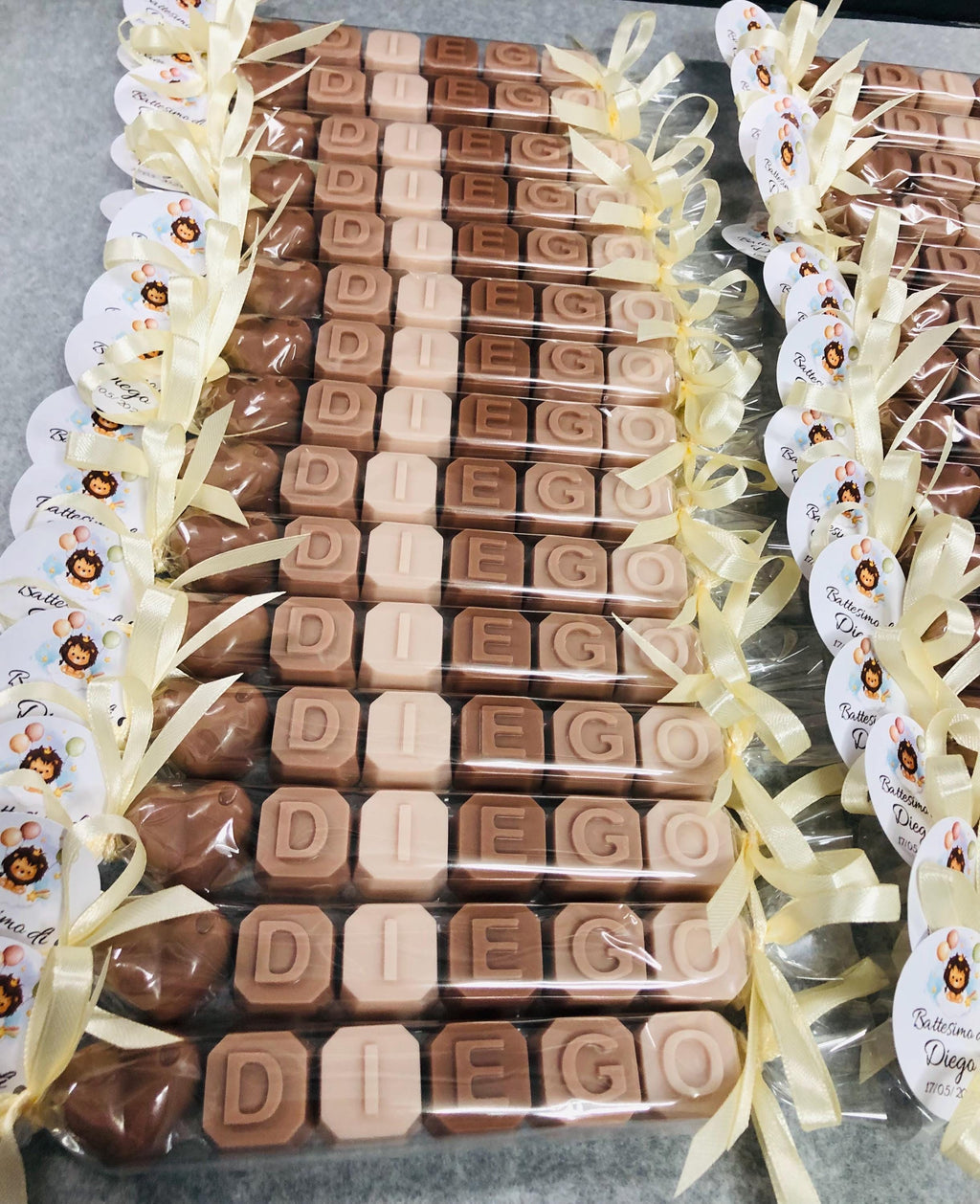 SAVON-DRAGÉES "PRÉNOM + PETIT CŒUR" PERSONNALISABLE