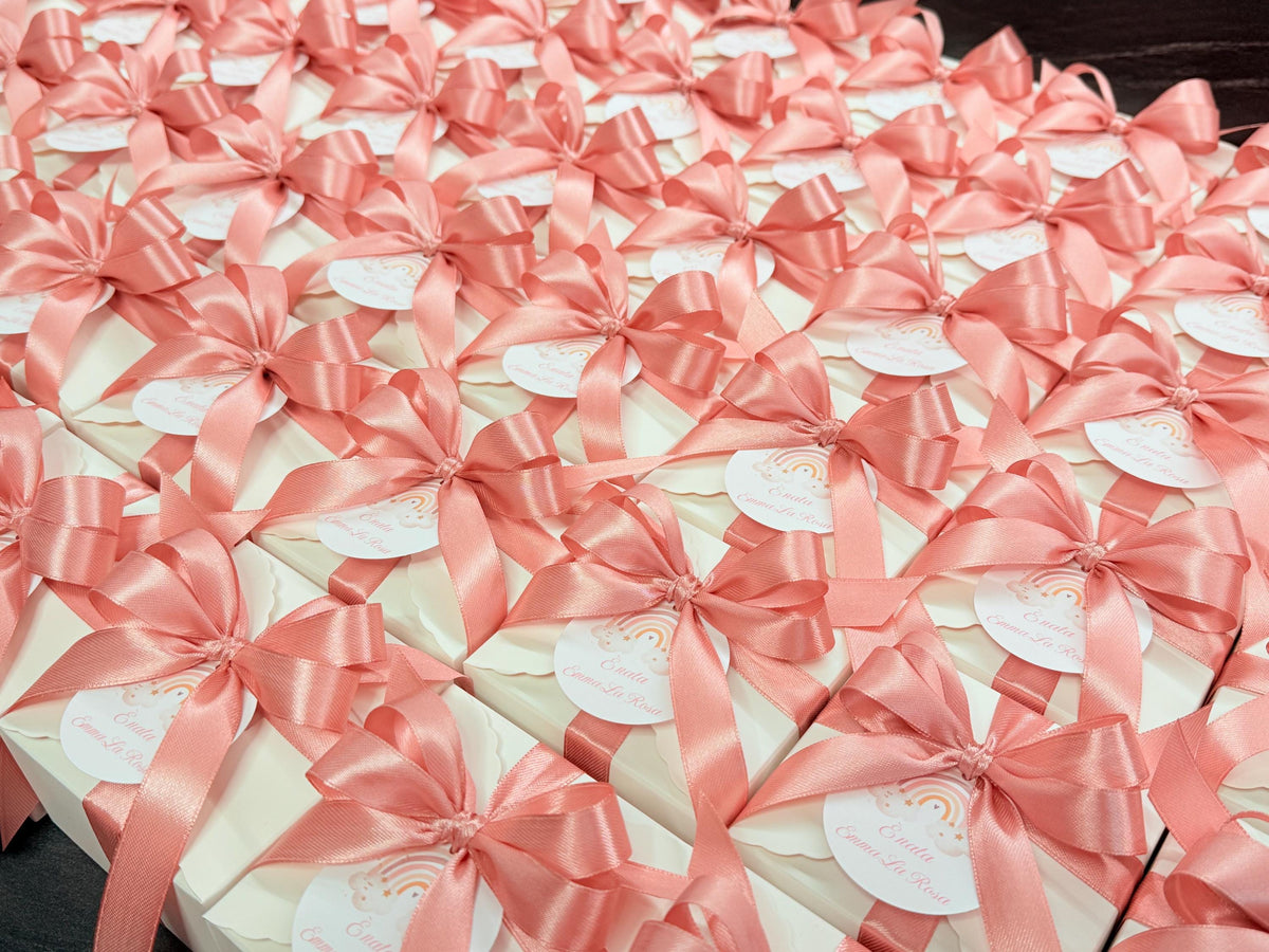 Mix BUTTERFLY and DAISY soaps with box, confetti, and personalized tag /baptism/christening/birth/birthday/communion favors