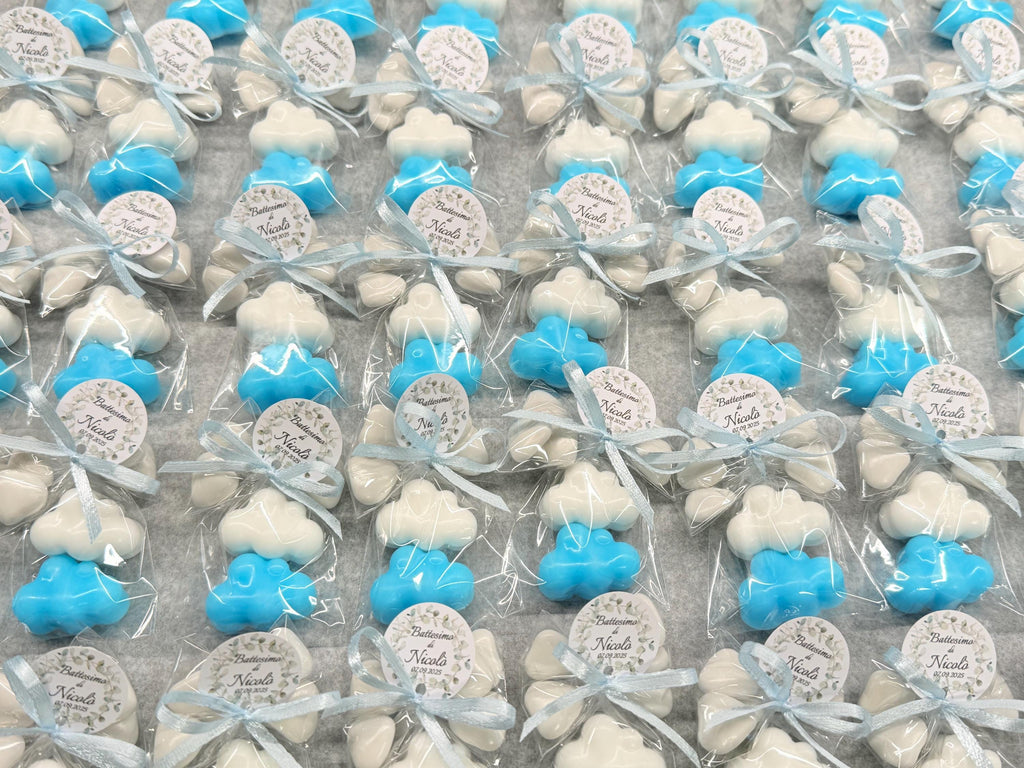 SAVON "2 NUVOLETTE" avec sachet transparent, 5 dragées cœur et étiquette personnalisée