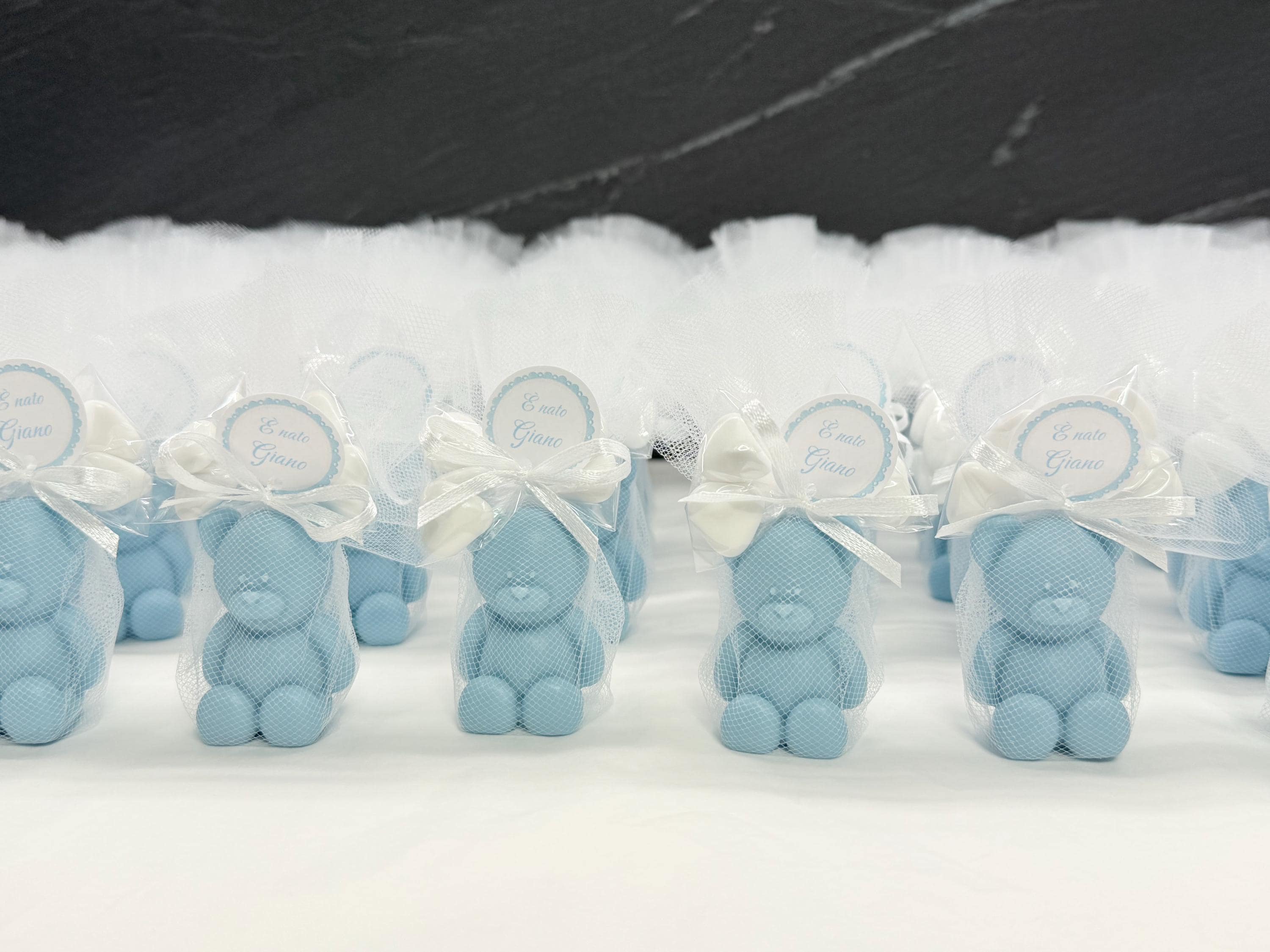 Savon Ourson avec tulle, 5 dragées en forme de cœur et étiquette personnalisée/cadeaux de baptême/naissance/baby shower/ours en peluche/Teddy/