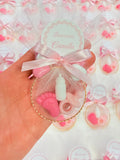 Mini savon "NAISSANCE" avec cercle, 5 dragées cœur, tulle et étiquette personnalisée