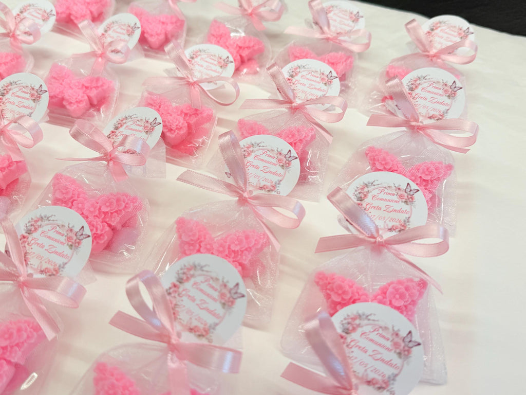 "FLORAL BUTTERFLY" SOAP with organza bag, 5 heart-shaped sugar almonds, and personalized tag