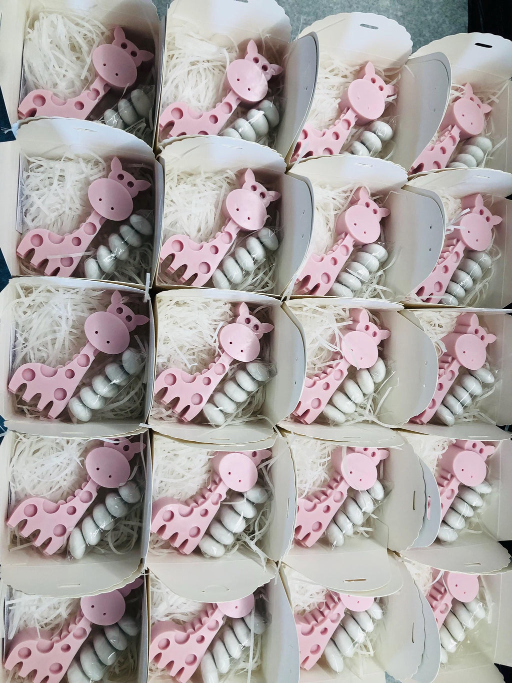 SAVON GIRAFE avec boîte et dragées personnalisées/cadeaux de baptême/baby shower/naissance bébé/anniversaire enfant/Safari/