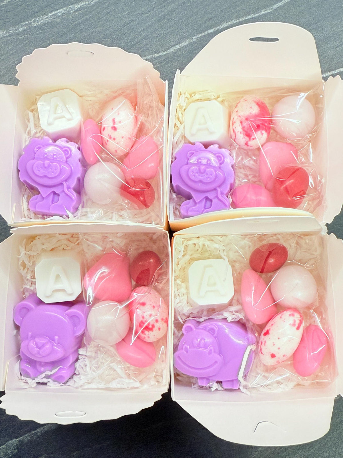 "ANIMALETTI + LETTERA" SOAP with box, confetti, and personalized tag
