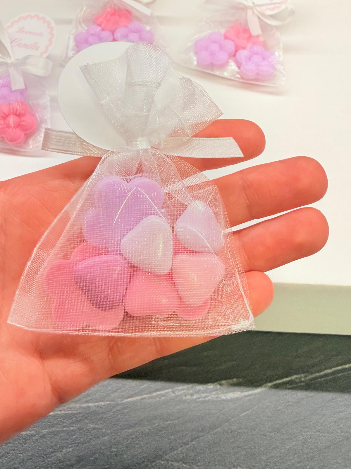 "TRIO OF FLOWERS" SOAP with organza bag and 5 heart-shaped sugared almonds