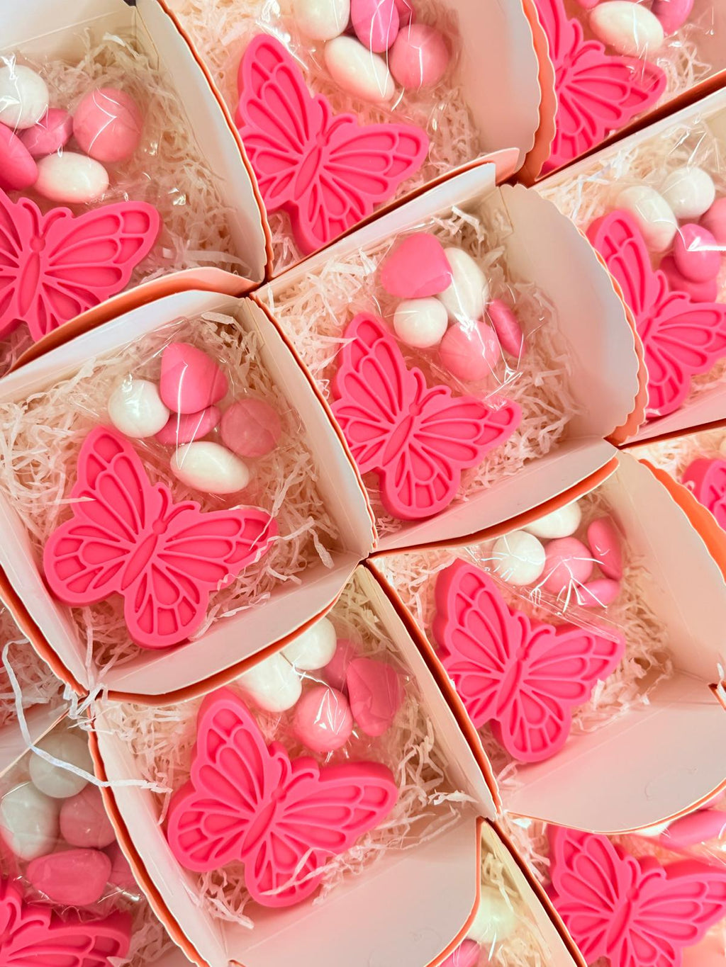 Mix BUTTERFLY and DAISY soaps with box, confetti, and personalized tag /baptism/christening/birth/birthday/communion favors