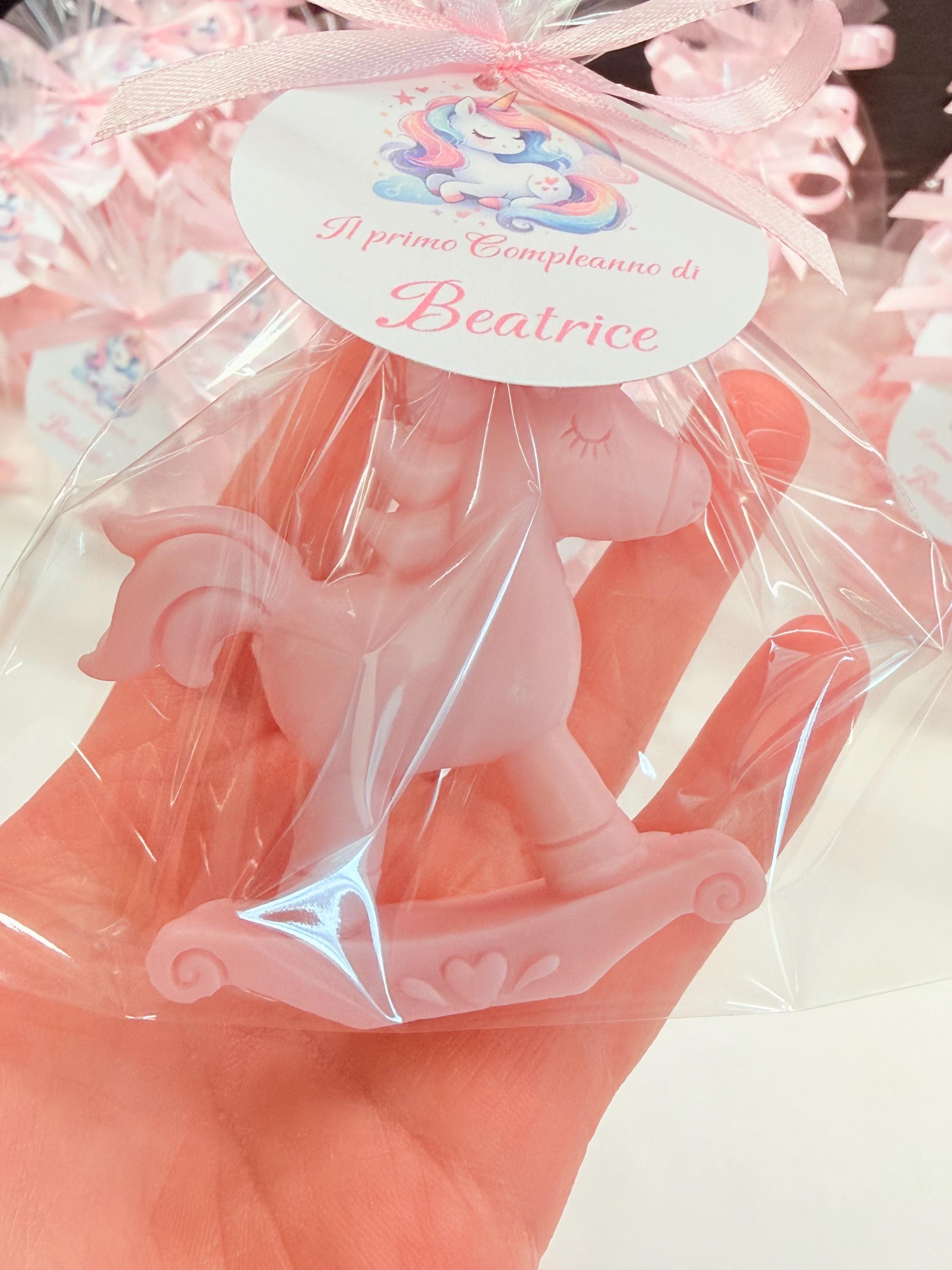 SAVON LICORNE à BASCULE avec sachet transparent et étiquette personnalisée