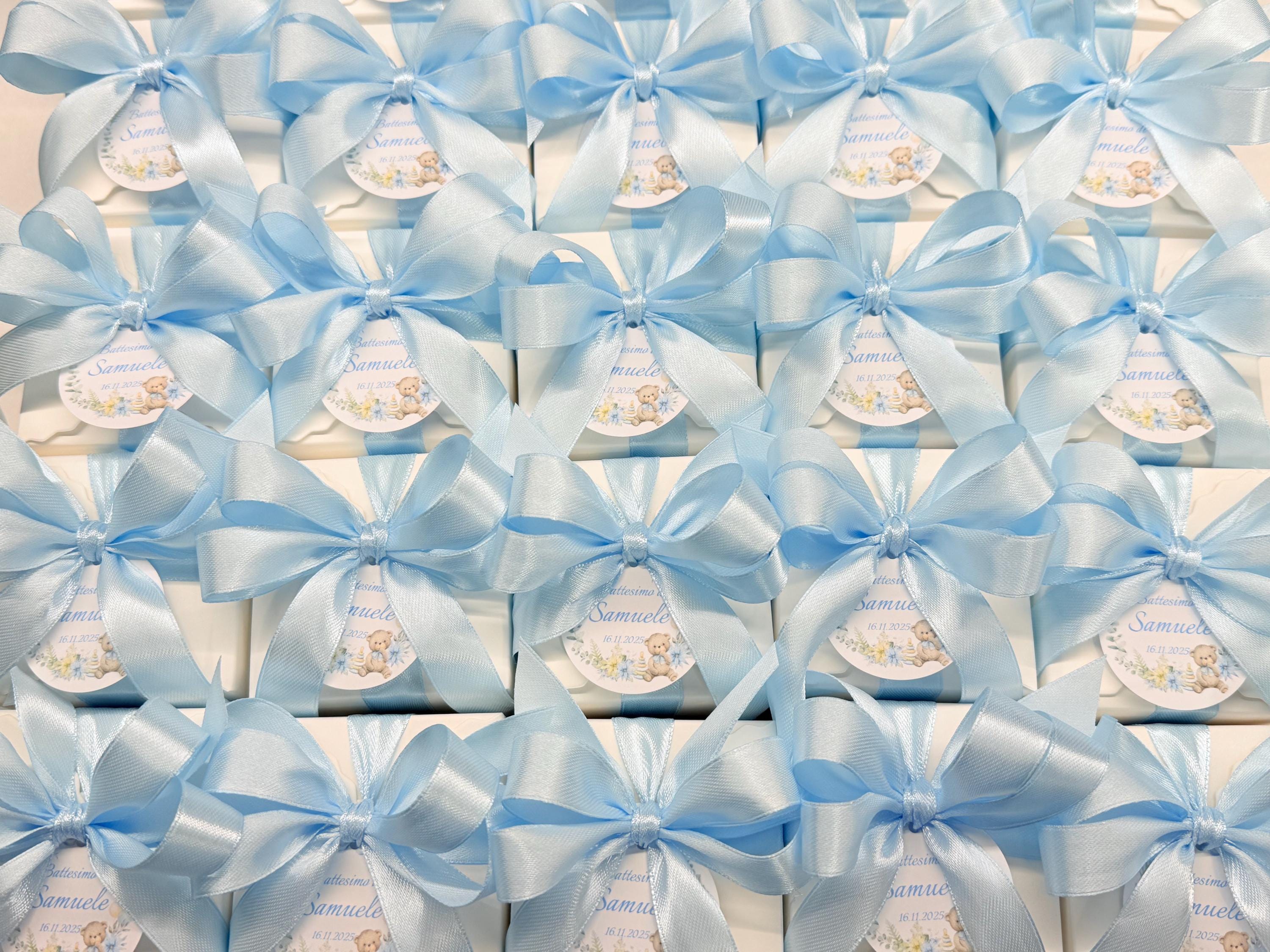 Savon "DINOSAURES MIXTES + Lettre" avec boîte, confettis et étiquette personnalisée