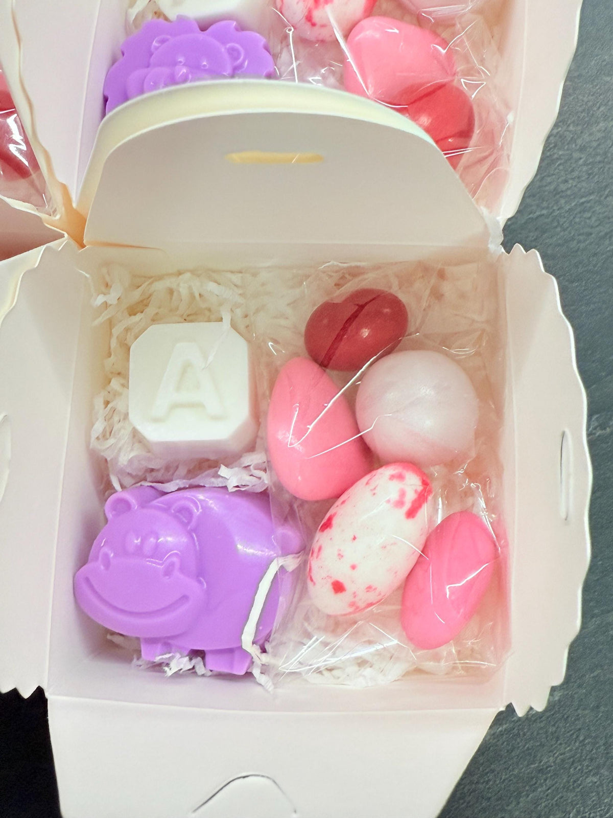 "ANIMALETTI + LETTERA" SOAP with box, confetti, and personalized tag