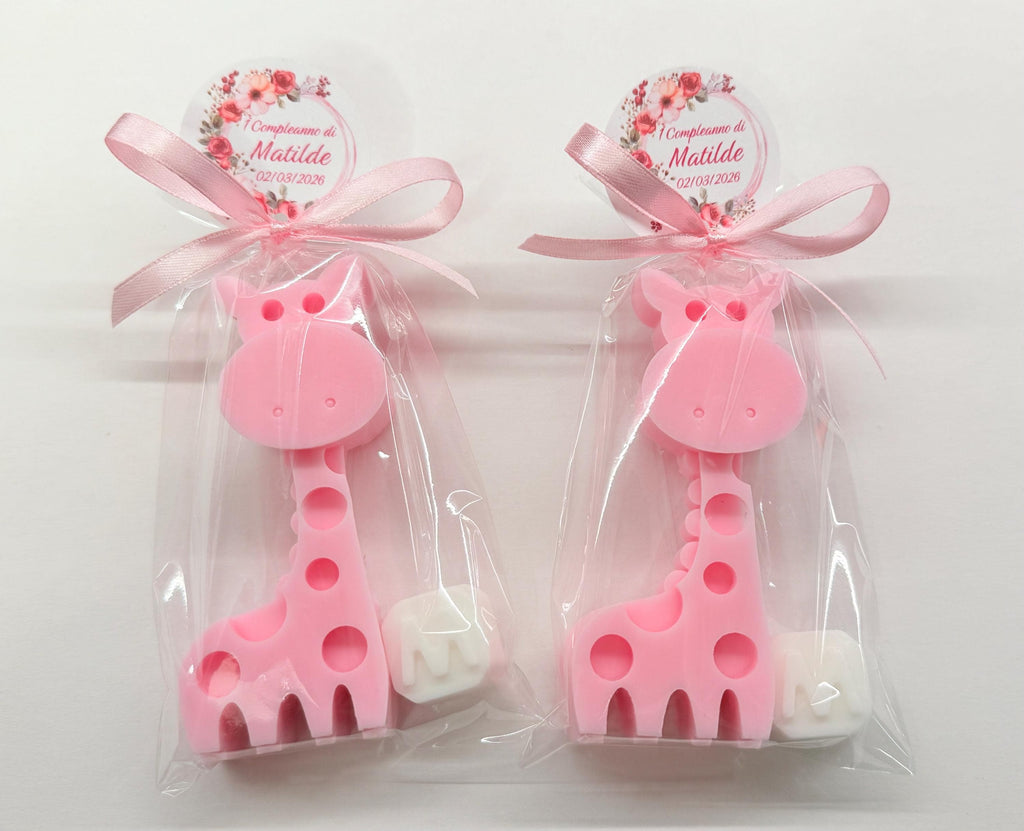 "GIRAFFE + LETTER" SOAP with clear bag and personalized tag